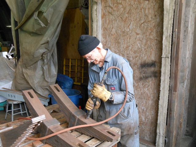 Cleaning  Locomotive Springs